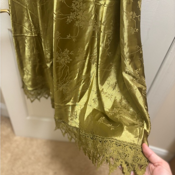 RIHOAS Green Jacquard Floral Satin Midi Dress - Picture 5 of 11